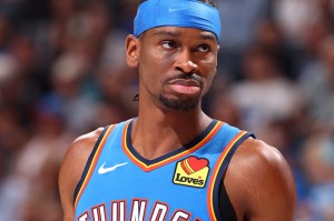 B体育-NBA今日里程碑！米切尔15000分，字母哥超越大O，3人创生涯新高